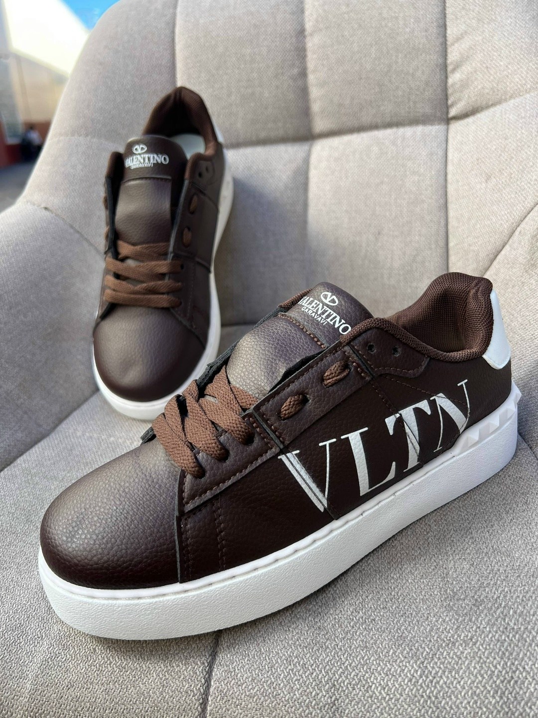 ,кроссовки valentino,кеды кожа,кеды valentino,кеды валентино мужские