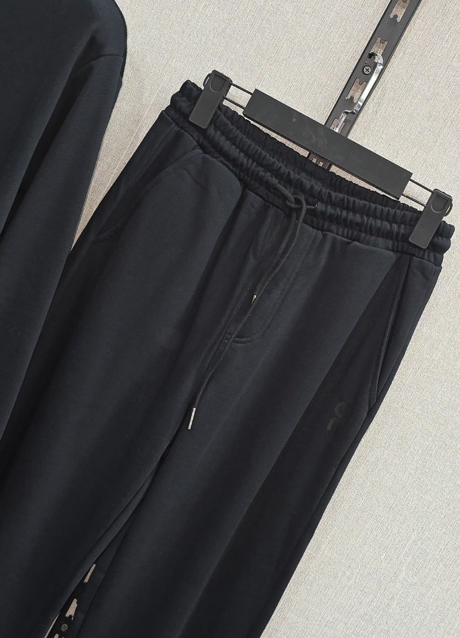 спортивный костюм brunello cucinelli,мужской спортивный костюм,спортивный костюм,спортивный костюм valentino,спортивный костюм loro piana