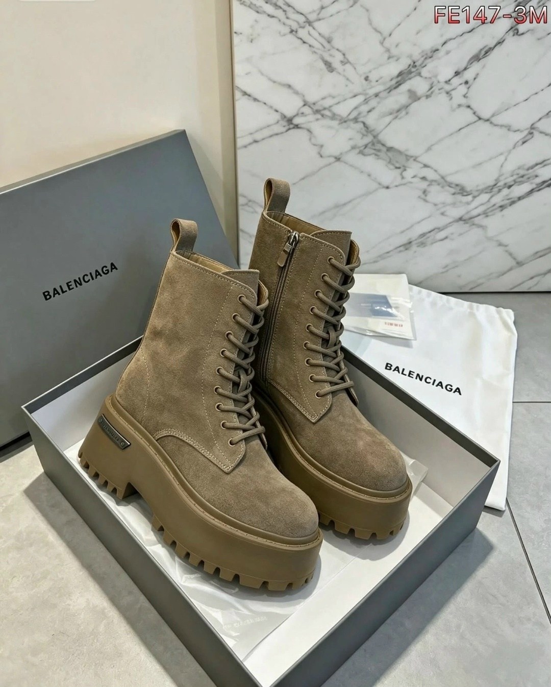 balenciaga женские кожаные ботинки balenciaga чёрного цвета,ботинки balenciaga,ботинки balenciaga на шнуровке черные,balenciaga женские кожаные ботинки чёрного цвета,ботинки balenciaga женские