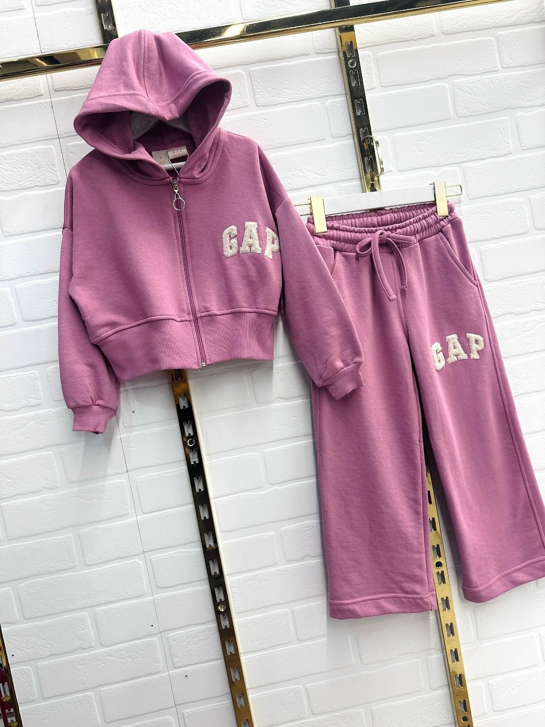 спортивные костюмы для девочек,спортивный костюм gap,детские костюмы,костюм фиолетовый,костюм для девочек