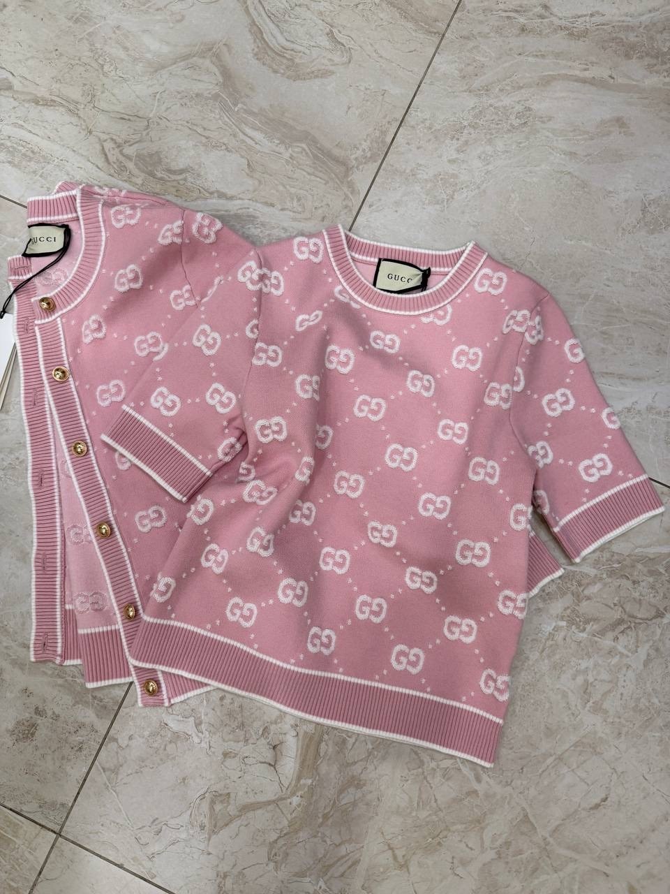 кардиган gucci,жаккардовый кардиган из шерсти и букле с узором gg gucci цвет baloon pink,кардиган розовый,gucci sweater,кардиган