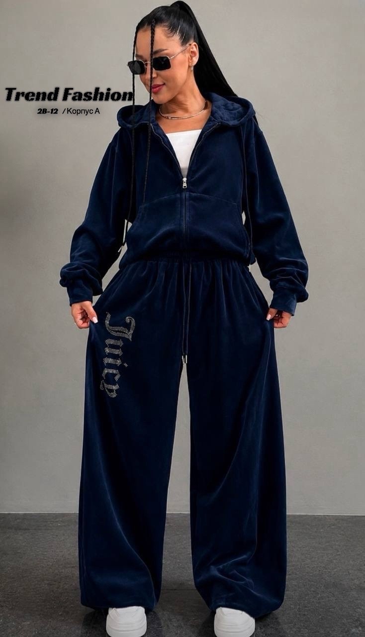 red velour juicy couture tracksuit,велюровый костюм джуси,велюровый спортивный костюм,juicy couture red velour hoodie,women's juicy couture graphic velour hoodie