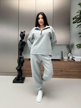 Костюм