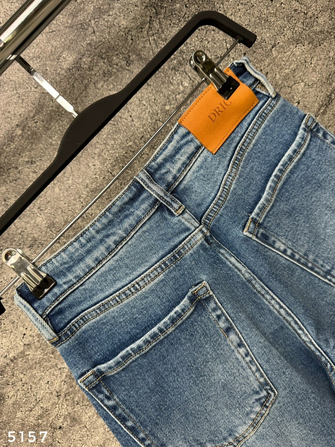 джинсы модные,широкие джинсы,джинсы balenciaga,прямые джинсы,женские джинсы