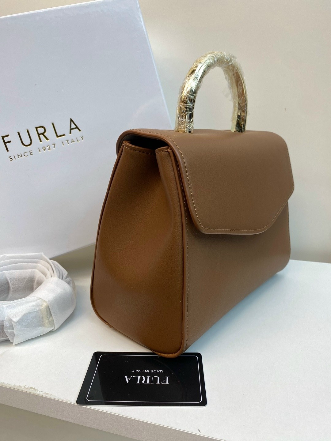 сумка furla,сумка женская furla,кожаная женская сумка furla,сумка furla натуральная кожа оригинал,кожаная женская сумка furla через плечо