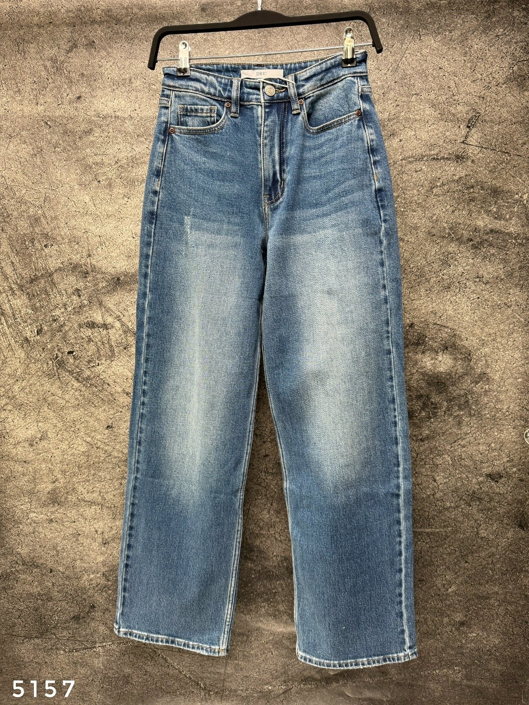 джинсы модные,широкие джинсы,джинсы balenciaga,прямые джинсы,женские джинсы