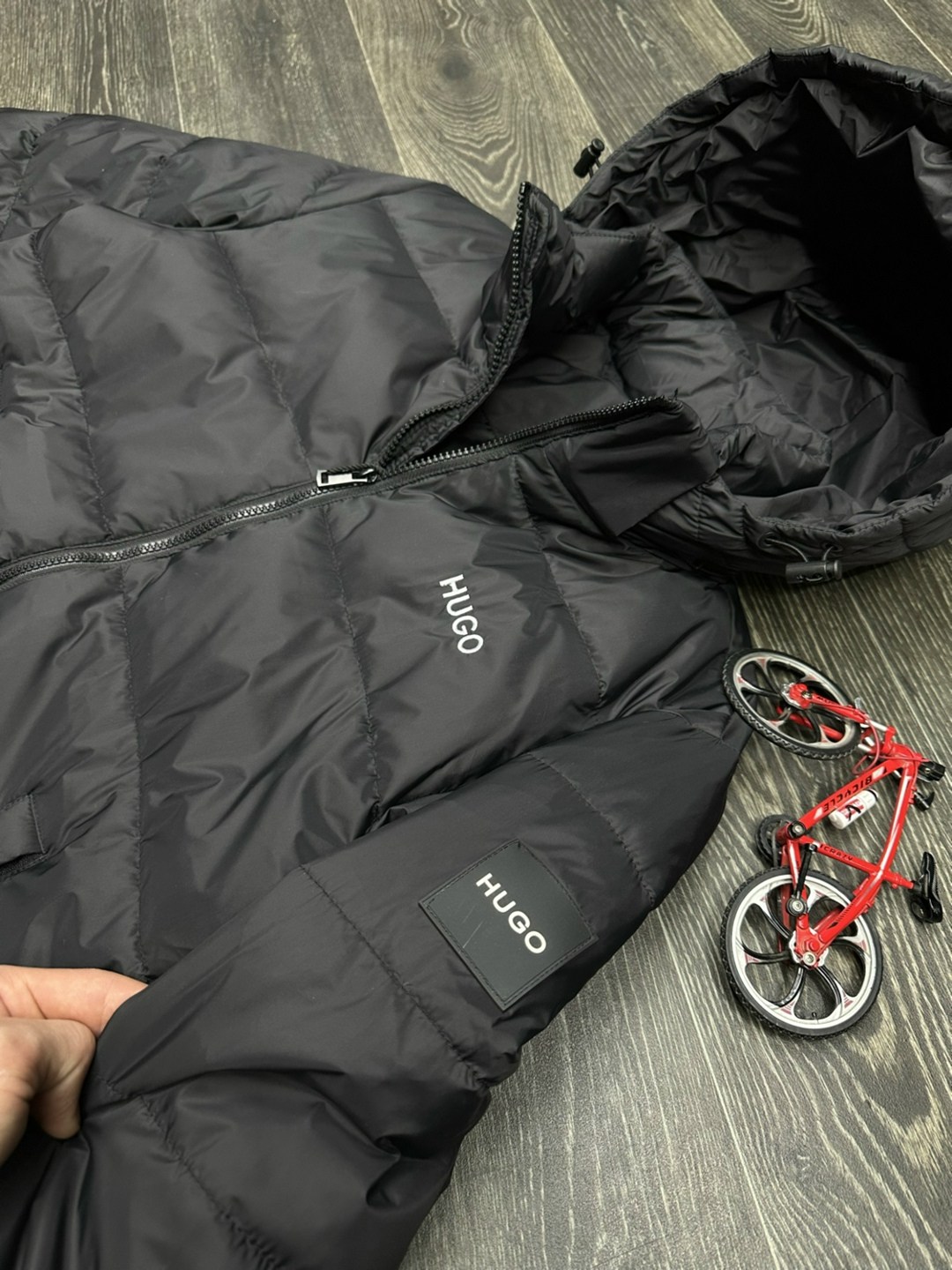 мужская куртка hugo boss,куртка зимняя hugo boss,куртка hugo boss,зимние куртки,брендовые куртки