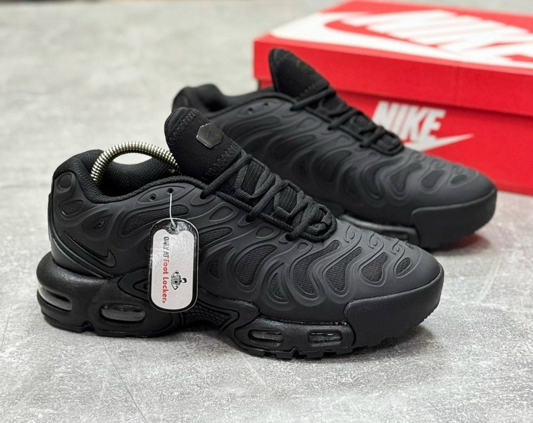 кроссовки nike air max tn plus,кроссовки nike air max plus,nike air max plus tn,кроссовки,кроссовки nike air max plus drift