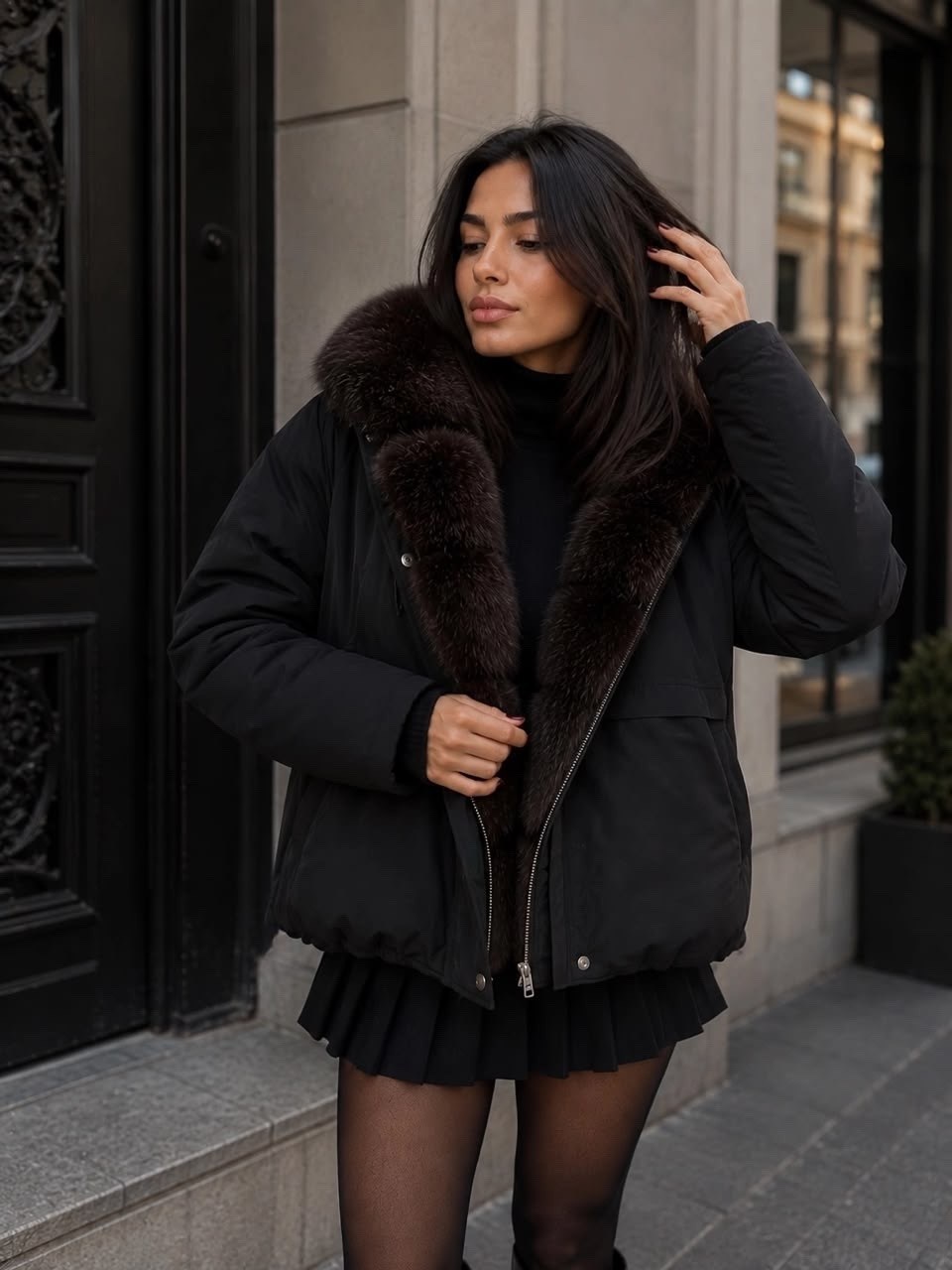 пуховики с мехом,женский чёрный пуховик с мехом max mara,пуховик с натуральным мехом,пуховик женский с мехом,куртка с мехом