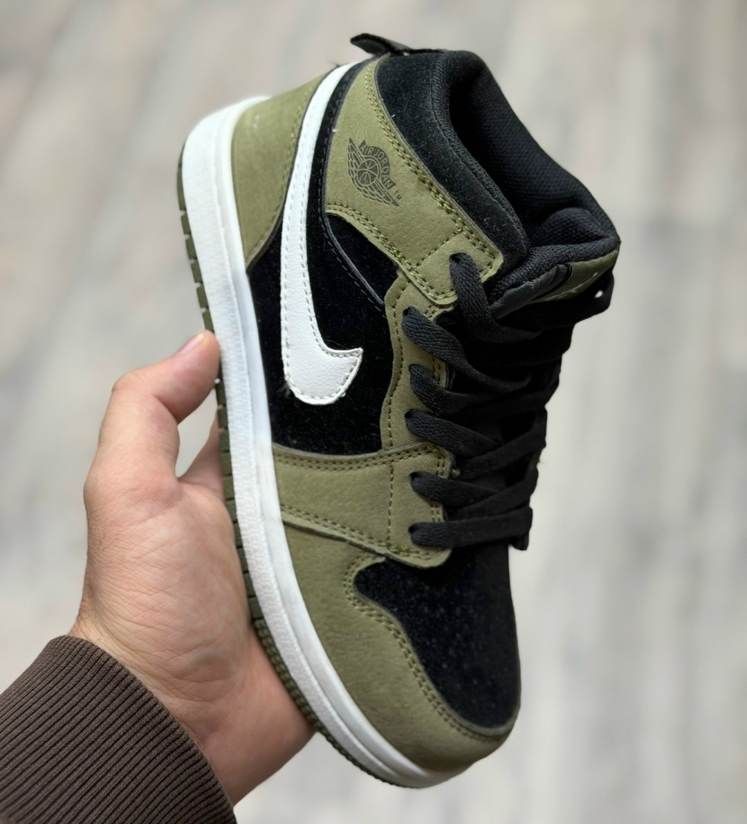 кроссовки nike air jordan 1,кроссовки nike air jordan 1 mid white black red spruce,кроссовки nike air jordan,зимние кроссовки nike air jordan 1 x travis scott,кроссовки
