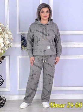 Костюм