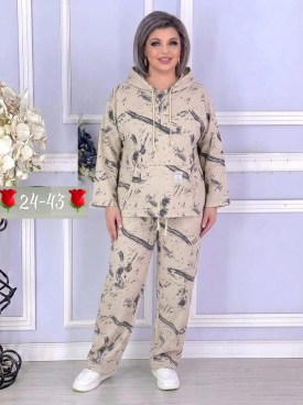 Костюм