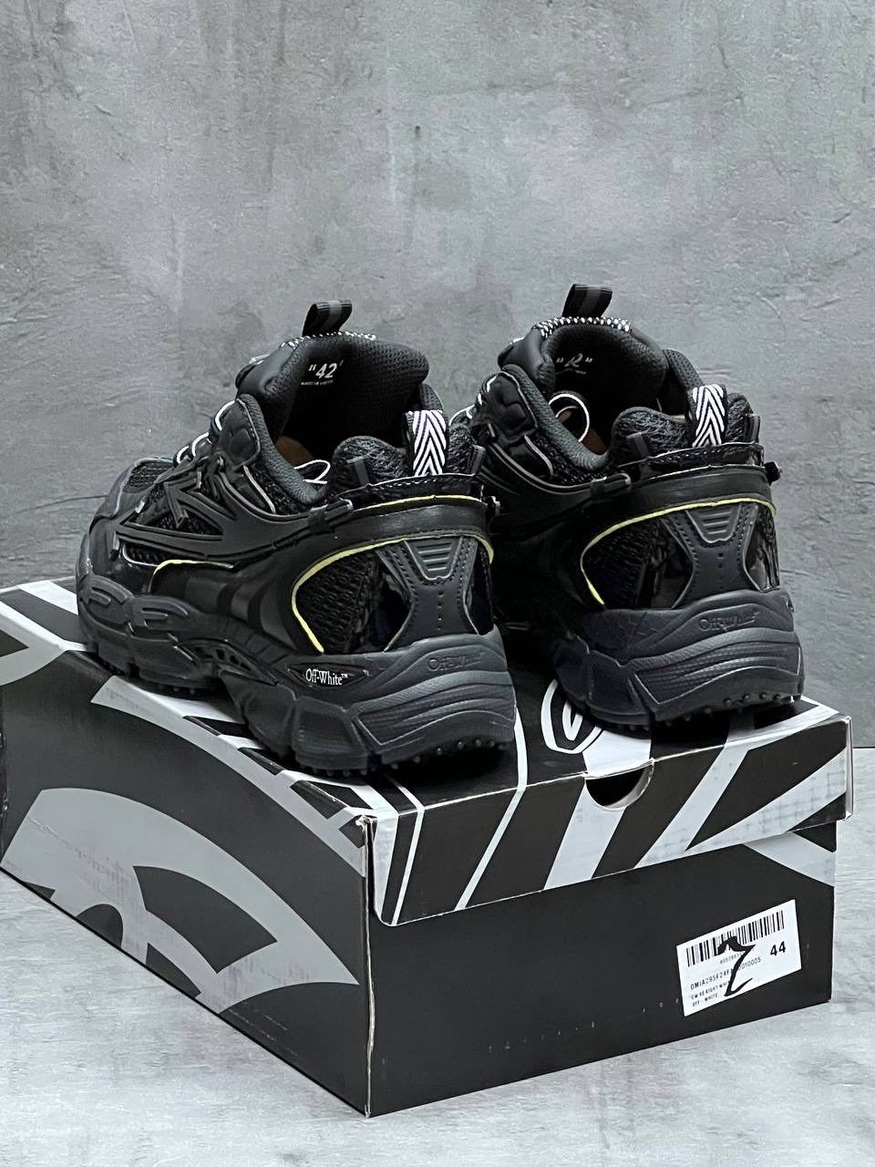 кроссовки off-white "be right back",кроссовки off white be right back triple black,кроссовки off white be right,кроссовки off-white be right back black,мужские кроссовки