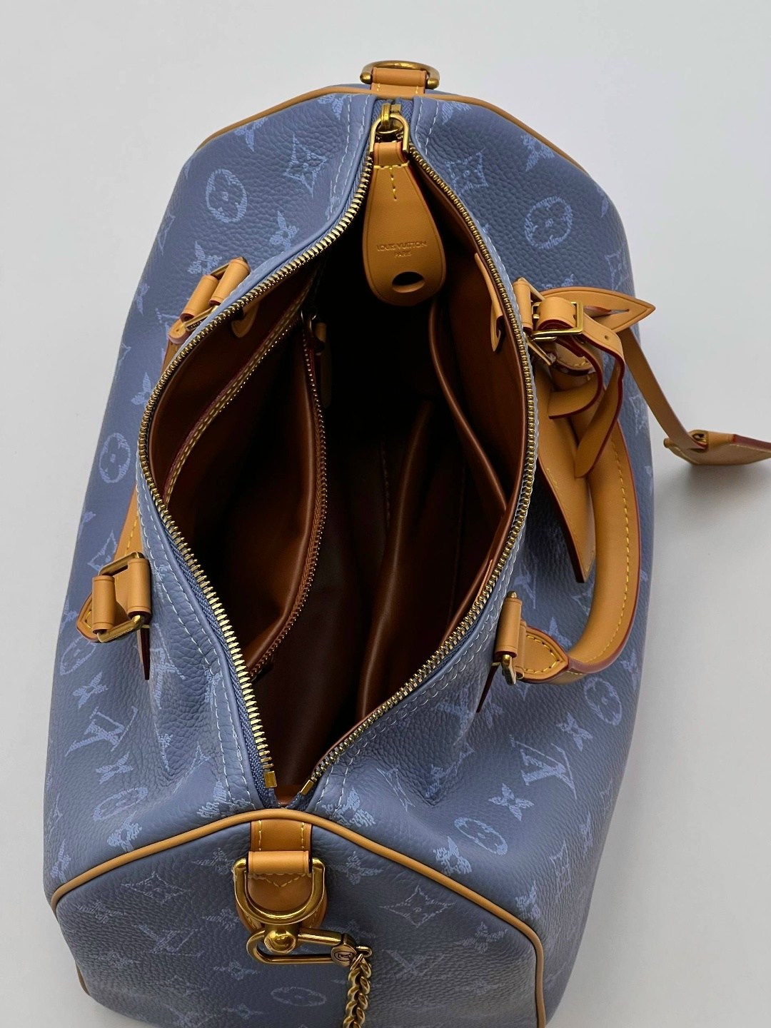 сумка louis vuitton,сумка женская louis vuitton,louis vuitton сумка на плечо,сумка луи виттон через плечо,сумка