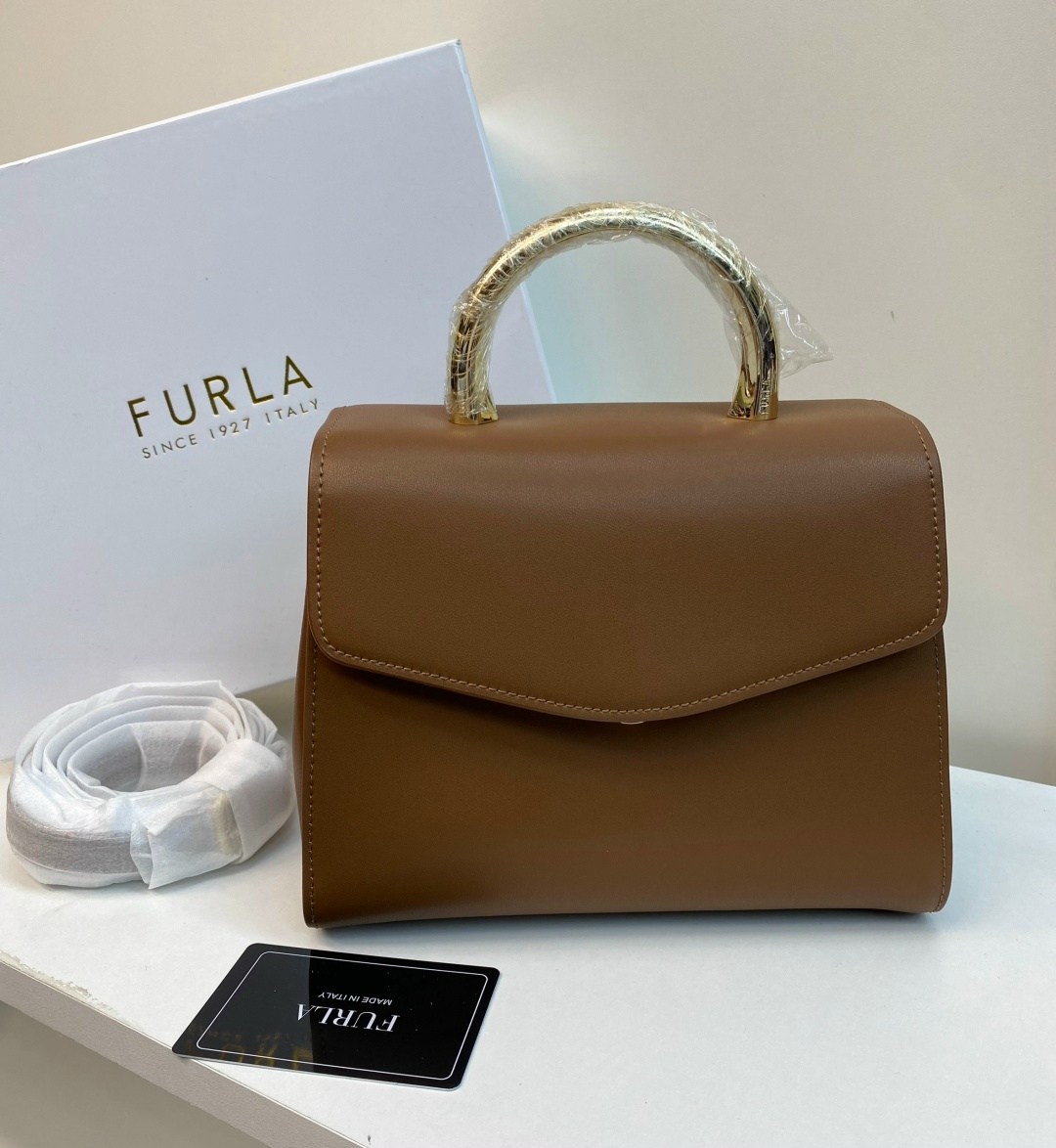 сумка furla,сумка женская furla,кожаная женская сумка furla,сумка furla натуральная кожа оригинал,кожаная женская сумка furla через плечо