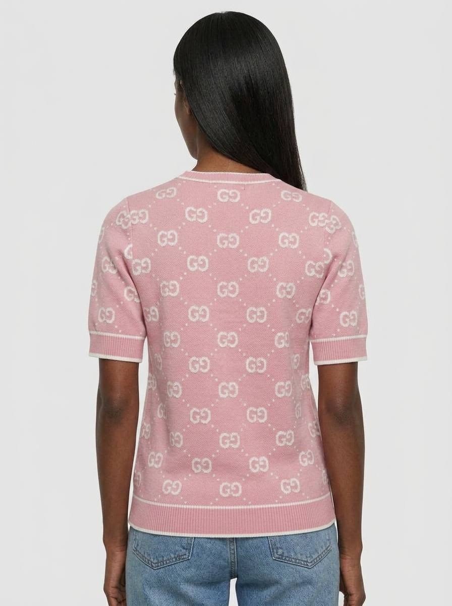 кардиган gucci,жаккардовый кардиган из шерсти и букле с узором gg gucci цвет baloon pink,кардиган розовый,gucci sweater,кардиган