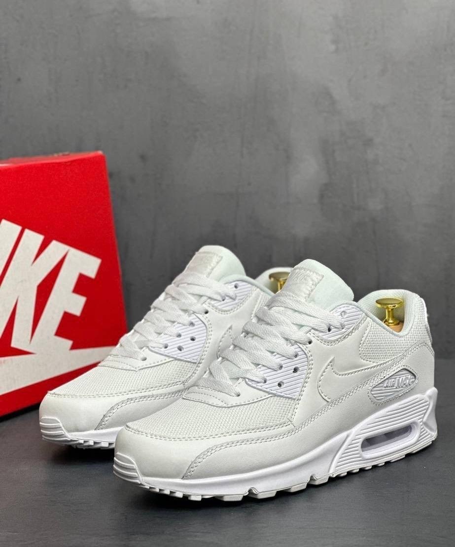 белые кроссовки nike air max 90,кроссовки nike air max 90 leather white,кроссовки nike air max 90,nike air max 90 triple white,кроссовки nike air max 90 essential white