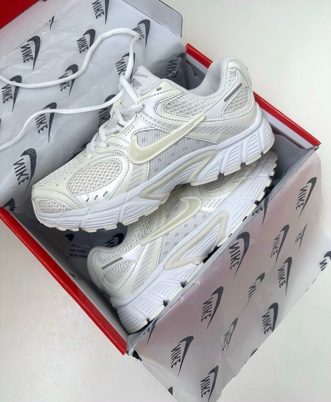 кроссовки,кроссовки nike v 5 rnr,женские кроссовки nike,nike кроссовки,кроссовки женскиe