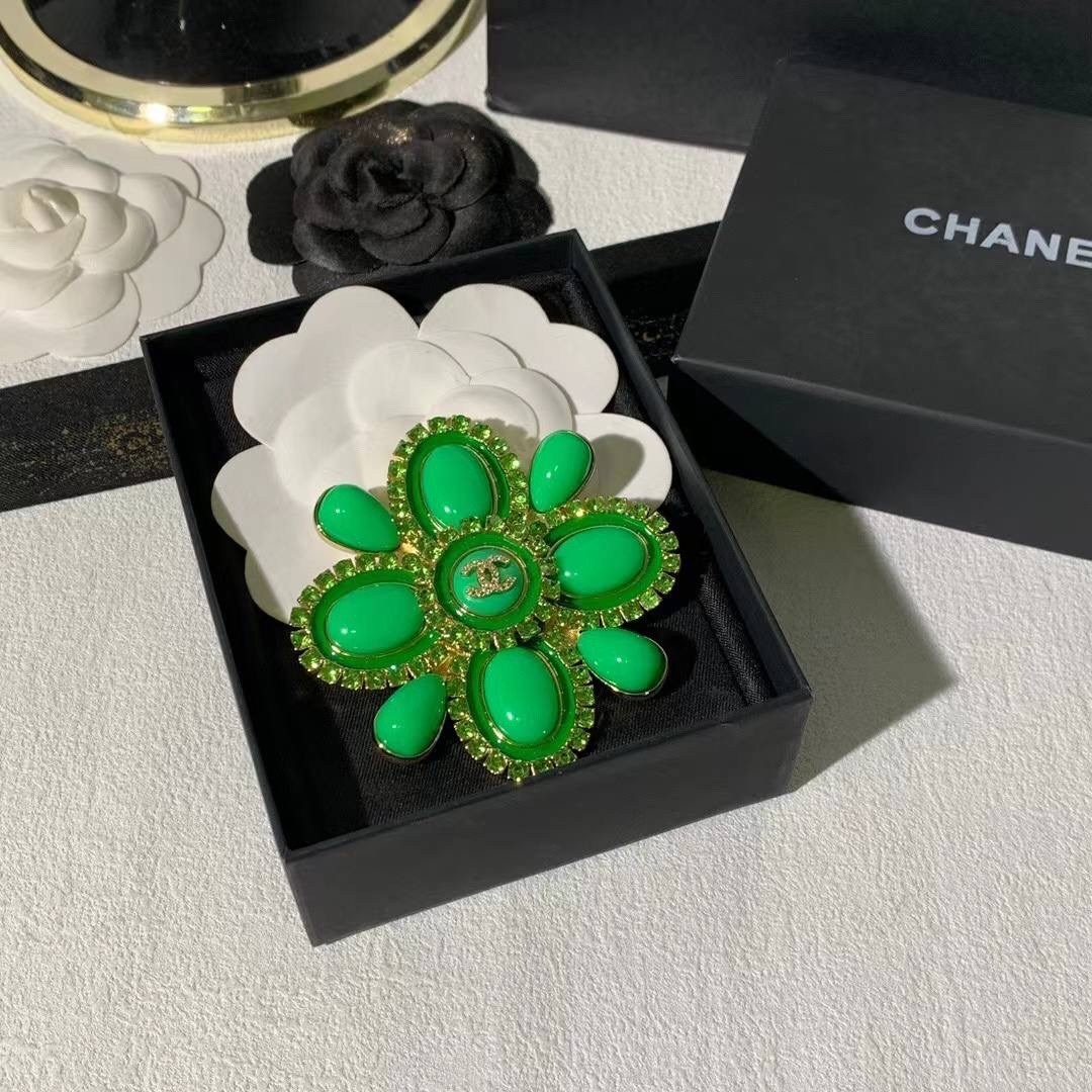 брошь chanel,брошь шанель,украшения шанель,брошь ювелирная,женская брошь