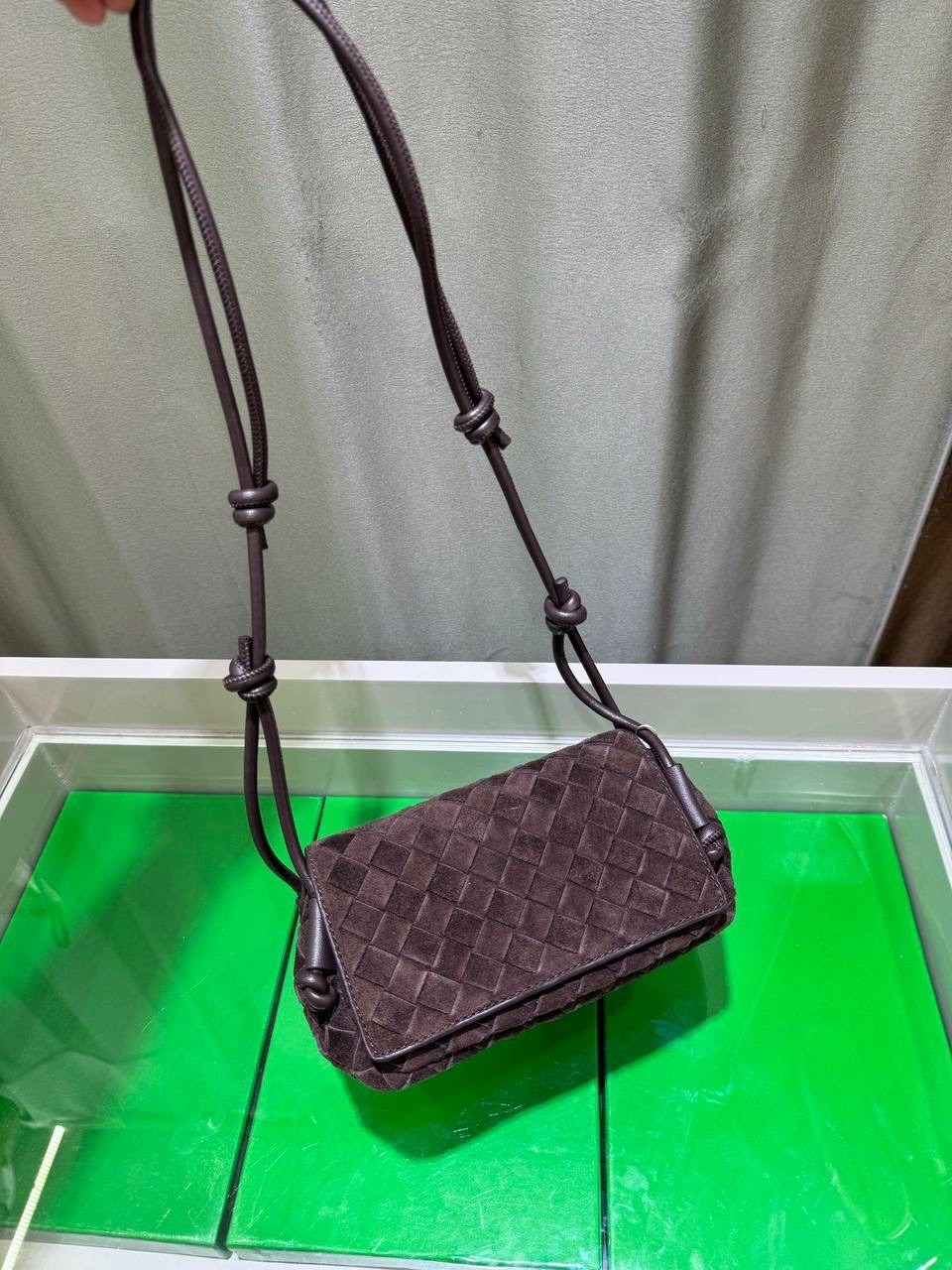 женская сумка bottega veneta,сумка bottega veneta,сумка bottega veneta коричневый,сумки плетеная,модная сумка
