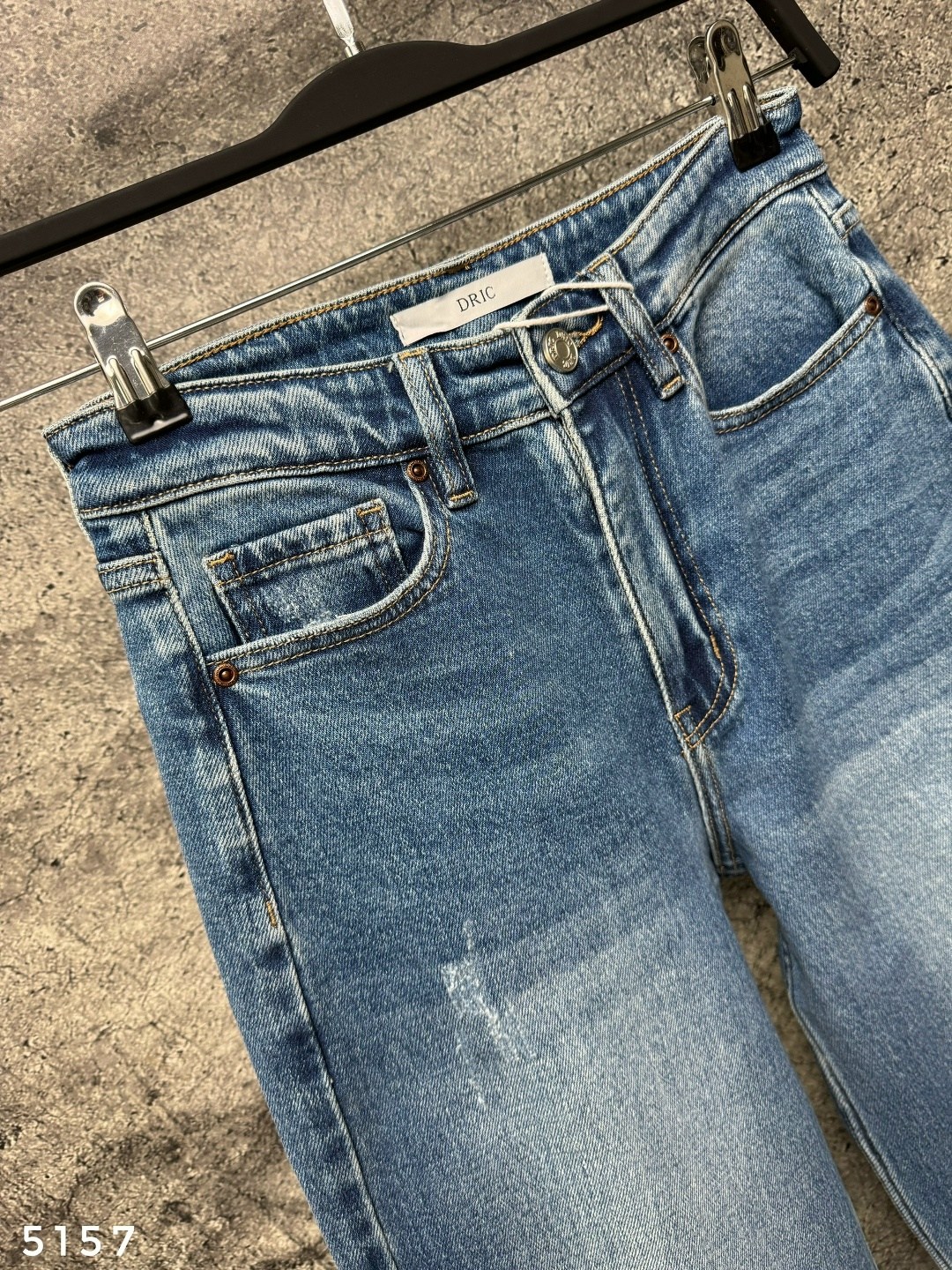 джинсы модные,широкие джинсы,джинсы balenciaga,прямые джинсы,женские джинсы