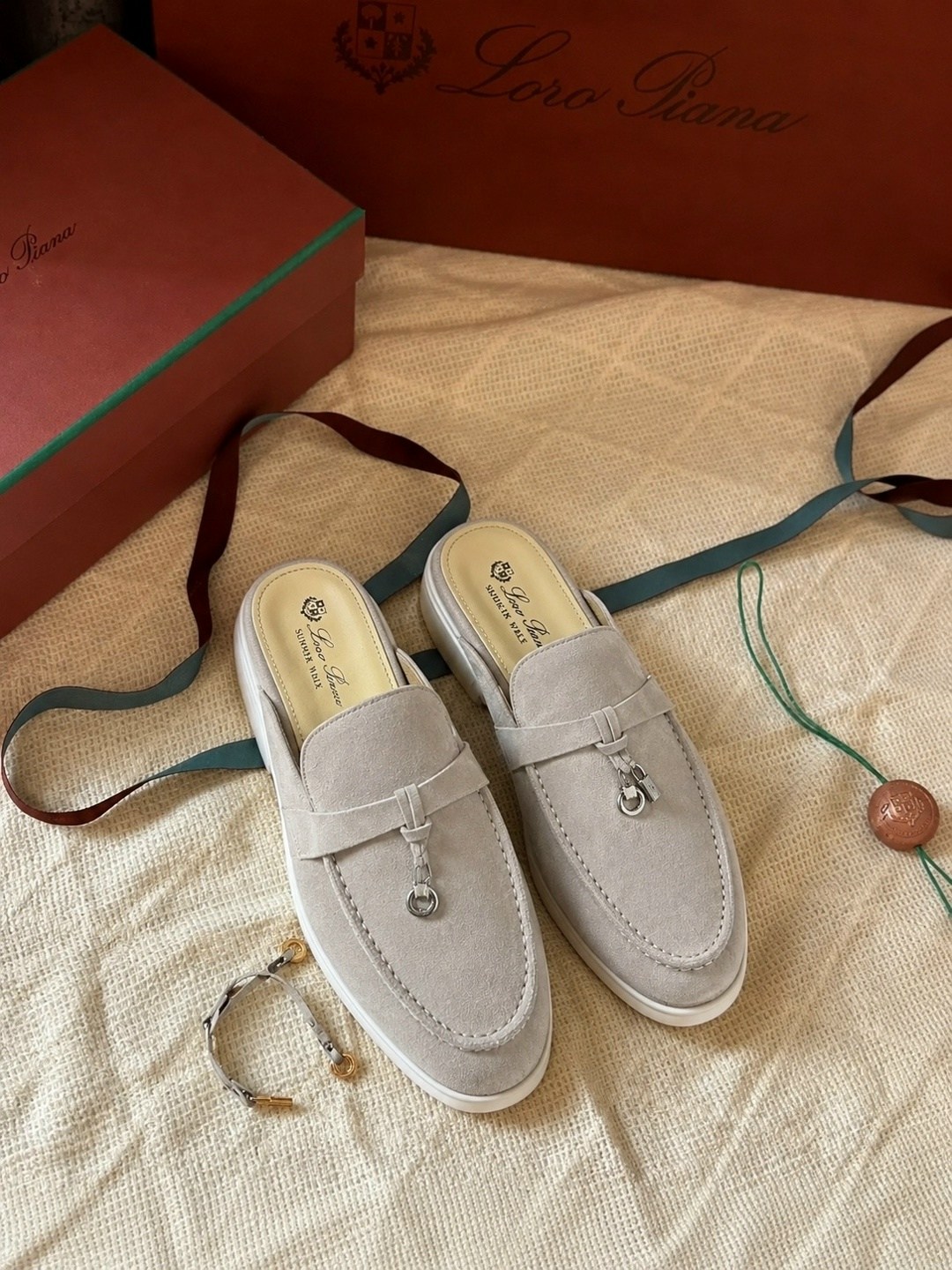 ,мюли loro piana,сабо loro piana,лоферы loro piana,сабо мужской loro piana бежевый замша размер 43