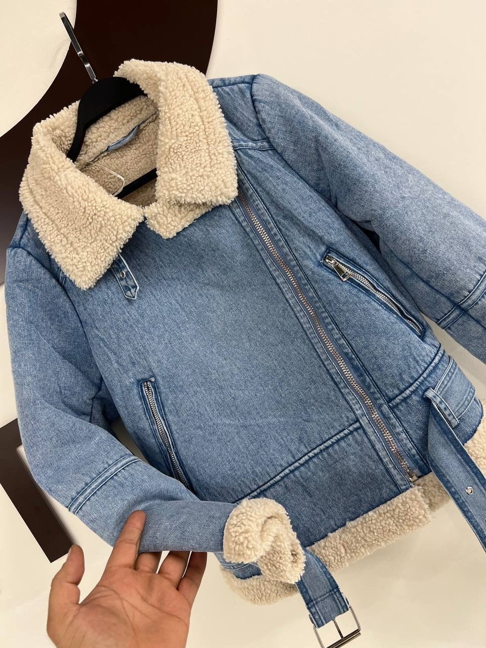 дубленка джинсовая,куртка джинсовая утеплённая konessstyle,дубленка женская джинсовая осень короткая авиатор модная matvienko,женская джинсовая куртка с меховой подкладкой,джинсовая куртка с мехом из