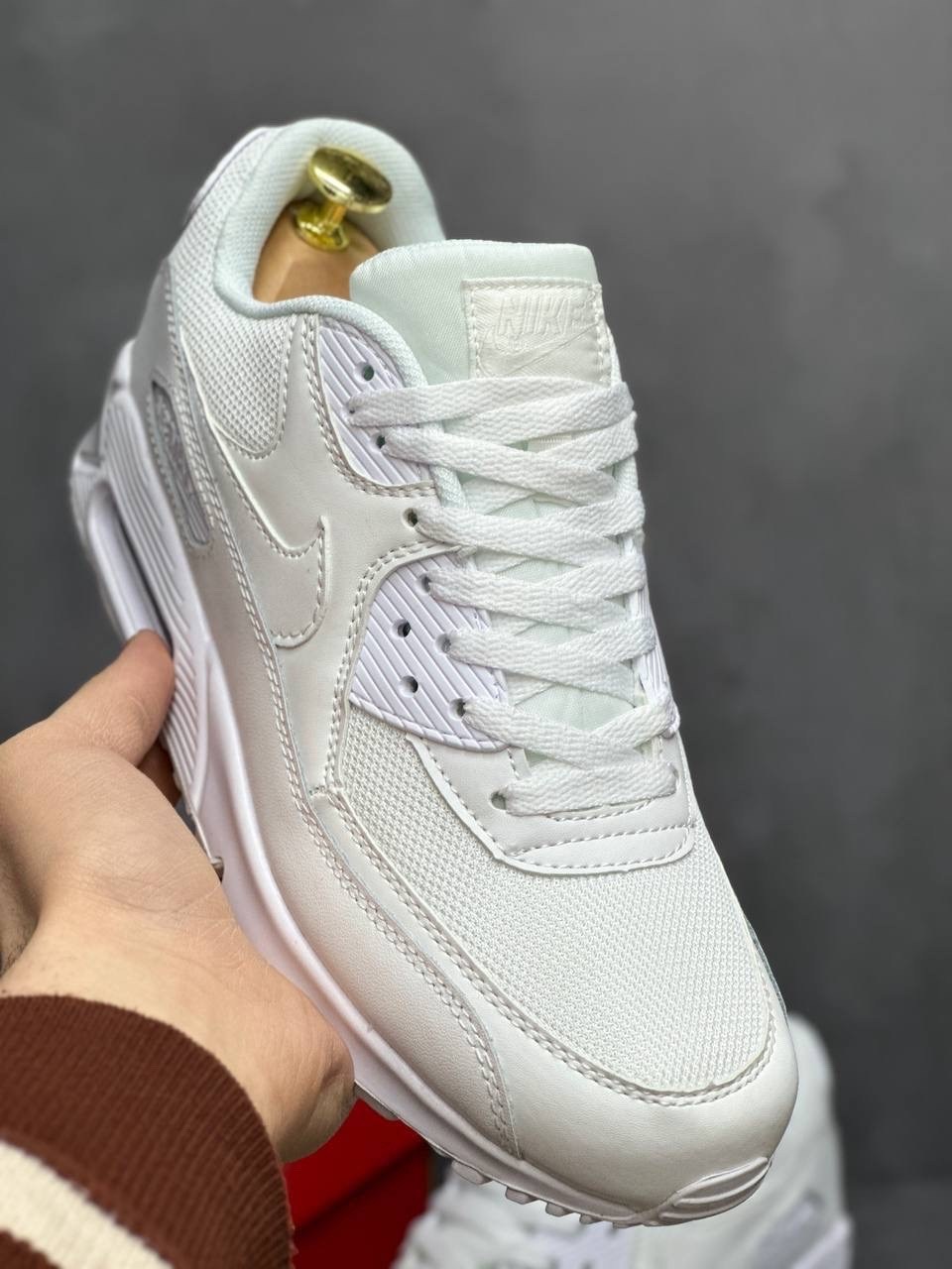 белые кроссовки nike air max 90,кроссовки nike air max 90 leather white,кроссовки nike air max 90,nike air max 90 triple white,кроссовки nike air max 90 essential white