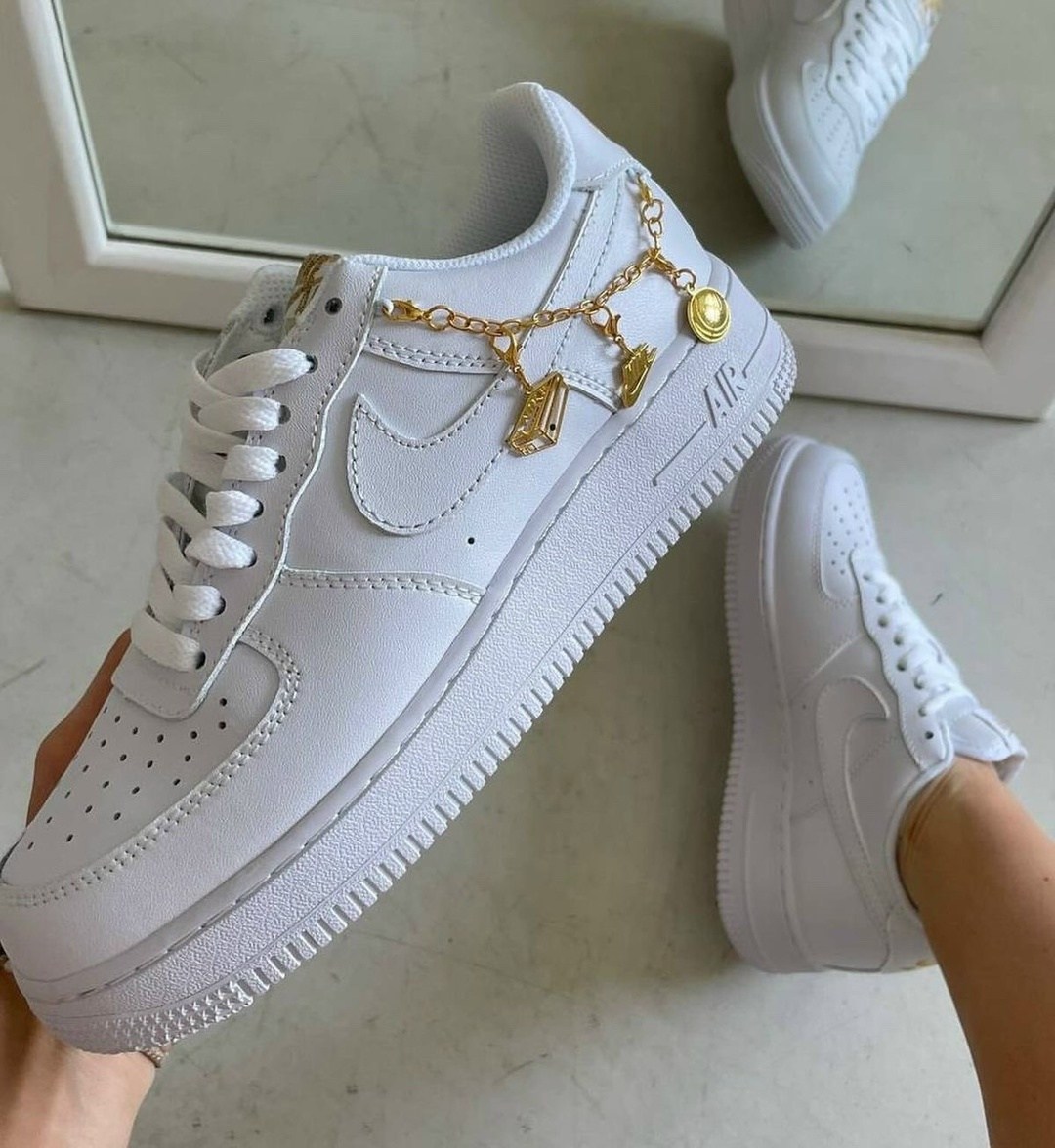кросcовки nike air force 1,nike air force 1 low,nike air force 1,nike air force 1 07,nike air force 1 07 lx lucky charms