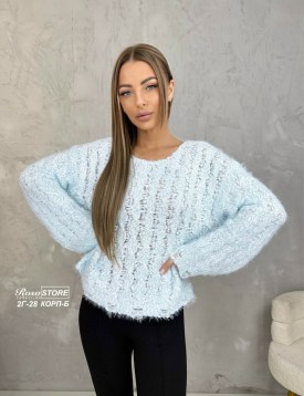 Свитер
