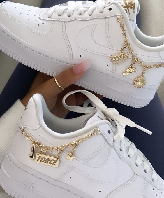 кросcовки nike air force 1,nike air force 1 low,nike air force 1,nike air force 1 07,nike air force 1 07 lx lucky charms