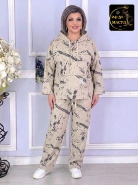 Костюм