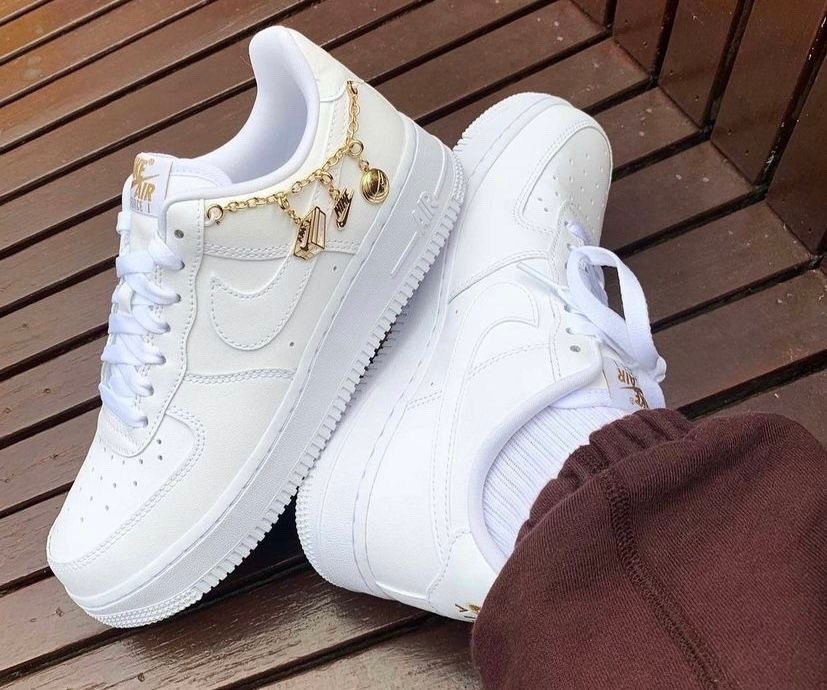 кросcовки nike air force 1,nike air force 1 low,nike air force 1,nike air force 1 07,nike air force 1 07 lx lucky charms