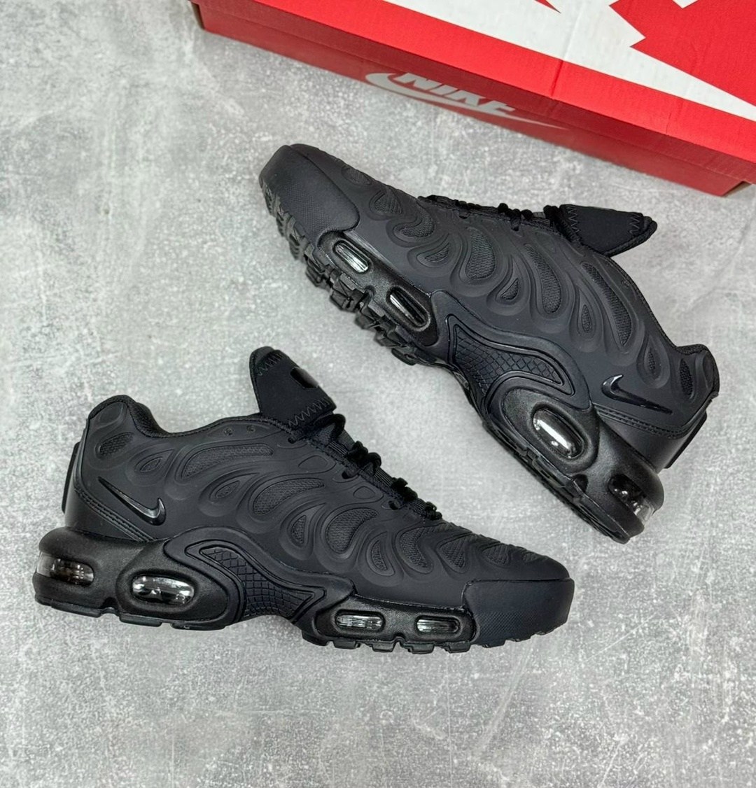 кроссовки nike air max tn plus,кроссовки nike air max plus,nike air max plus tn,кроссовки,кроссовки nike air max plus drift