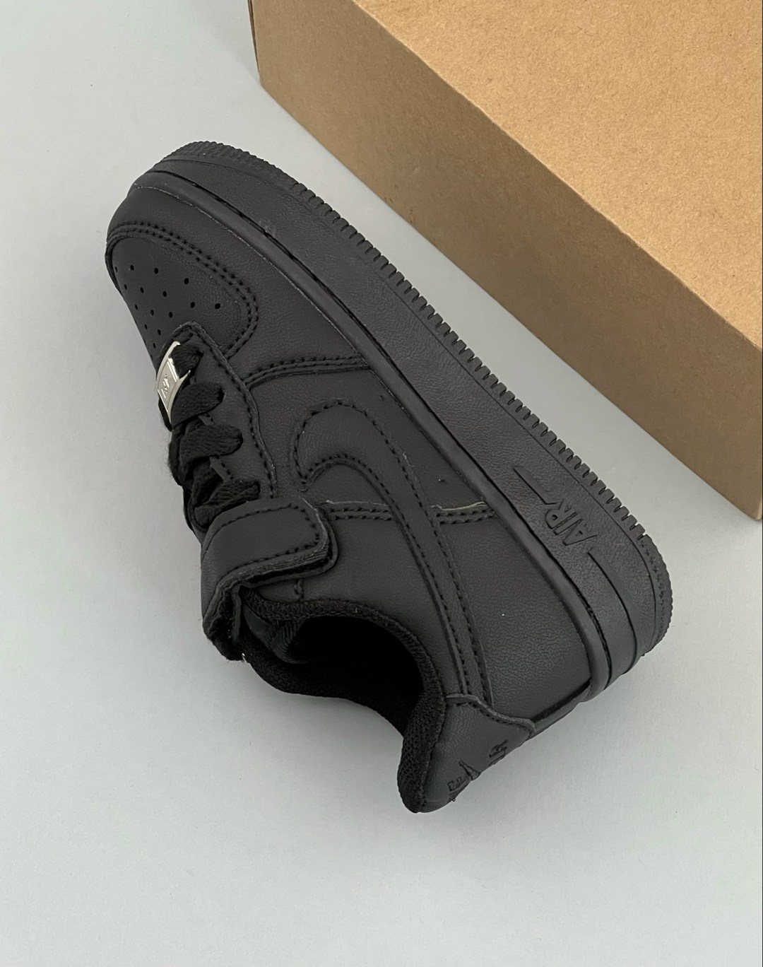 кросcовки nike air force 1,кросовки детские,кроссовки детские nike air force 1,nike air force 1,кроссовки детская