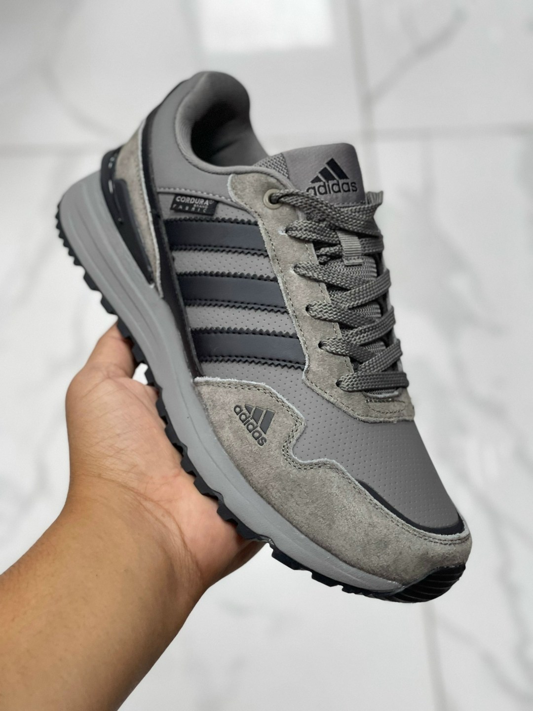 кроссовки adidas,adidas мужские кроссовки,мужской кроссовки,кроссовки адидас,кроссовки