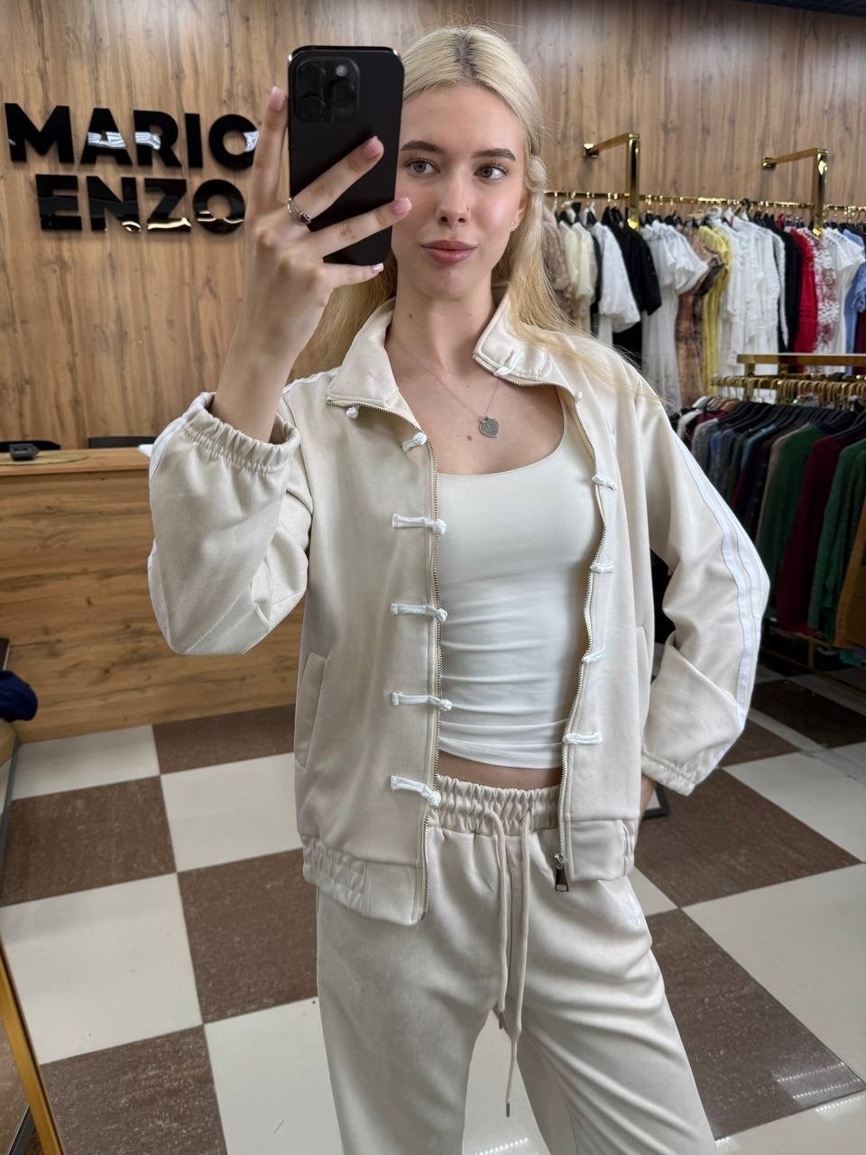костюм спортивный женский,спортивный костюм женский адидас 44 46 размер,стильные костюмы,костюм адидас,спортивный костюм