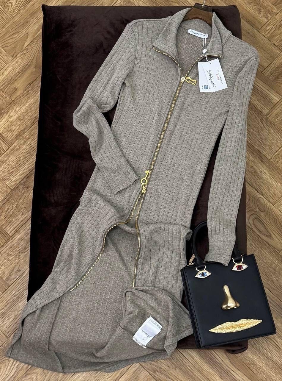 трикотажное платье,платье лапша трикотажное макси ze fashion,трикотажное платье с разрезом,платье лапша трикотажное длинное в рубчик la lima,платье лапша трикотажное макси