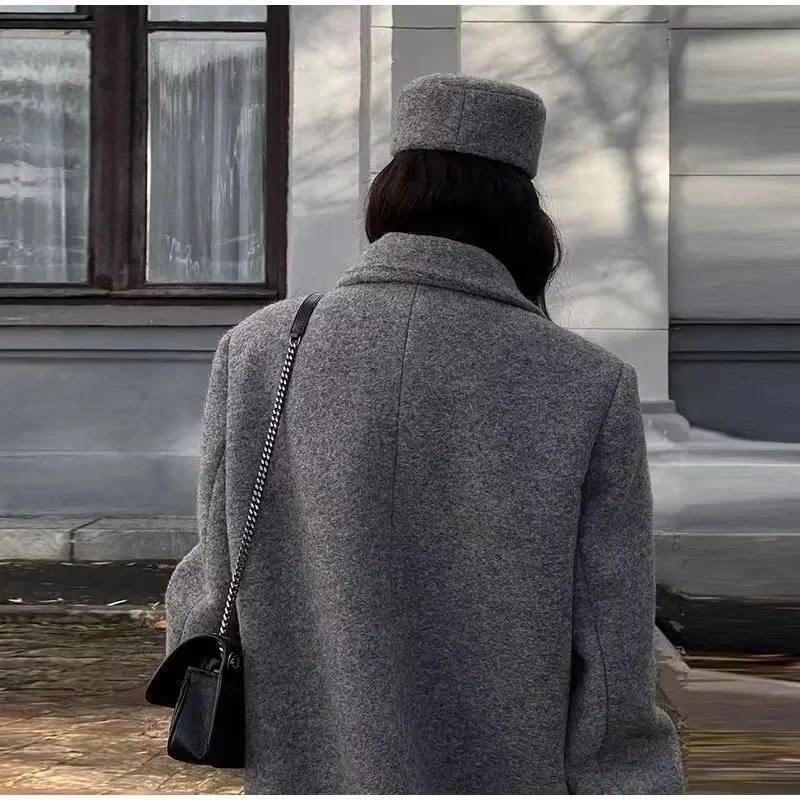 длинное пальто женское,модное пальто,длинное пальто,женское длинное серое пальто с лацканами,элегантные пальто