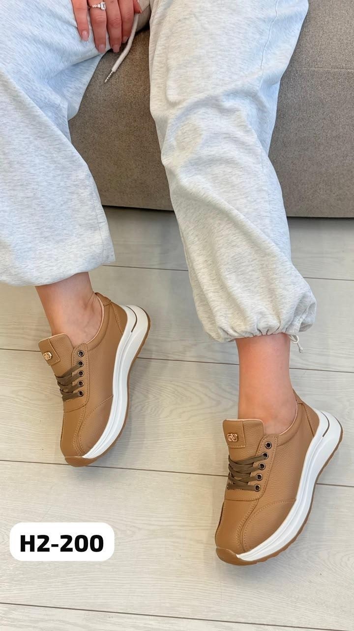 ,кроссовки женскиe,кроссовки для женщин,кроссовки удобные, женская