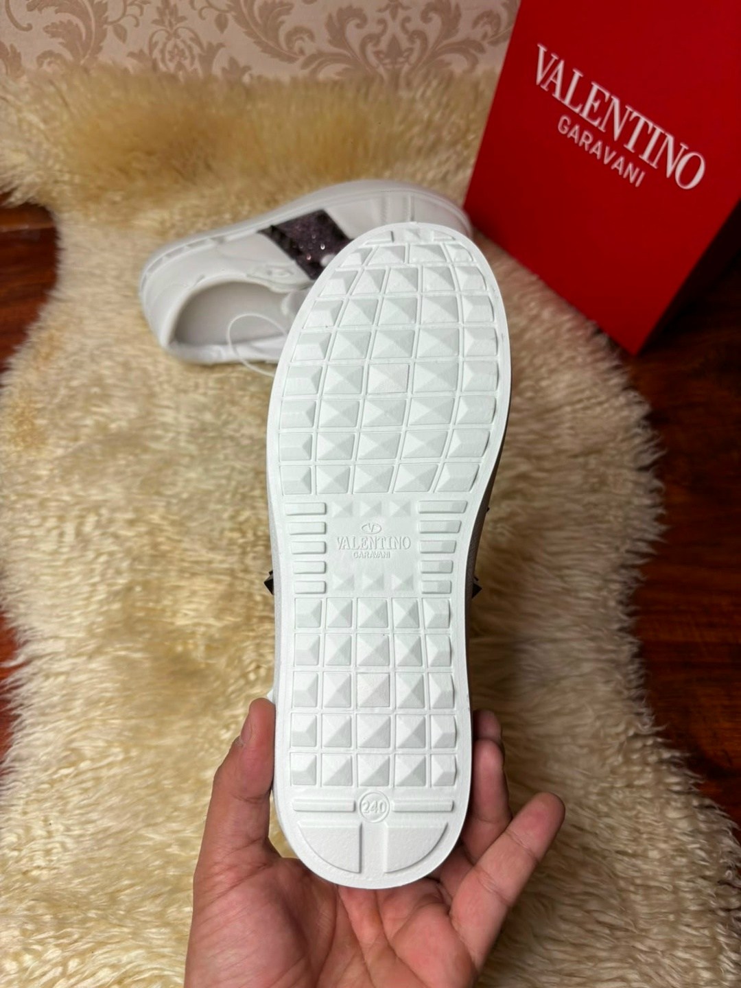 valentino кроссовки,valentino кроссовки женские,кеды valentino,,кеды валентино женские
