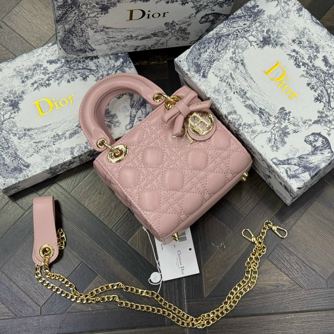 dior сумка,сумка диор,мини сумки кристиан диор,dior сумка женская,сумочка от dior