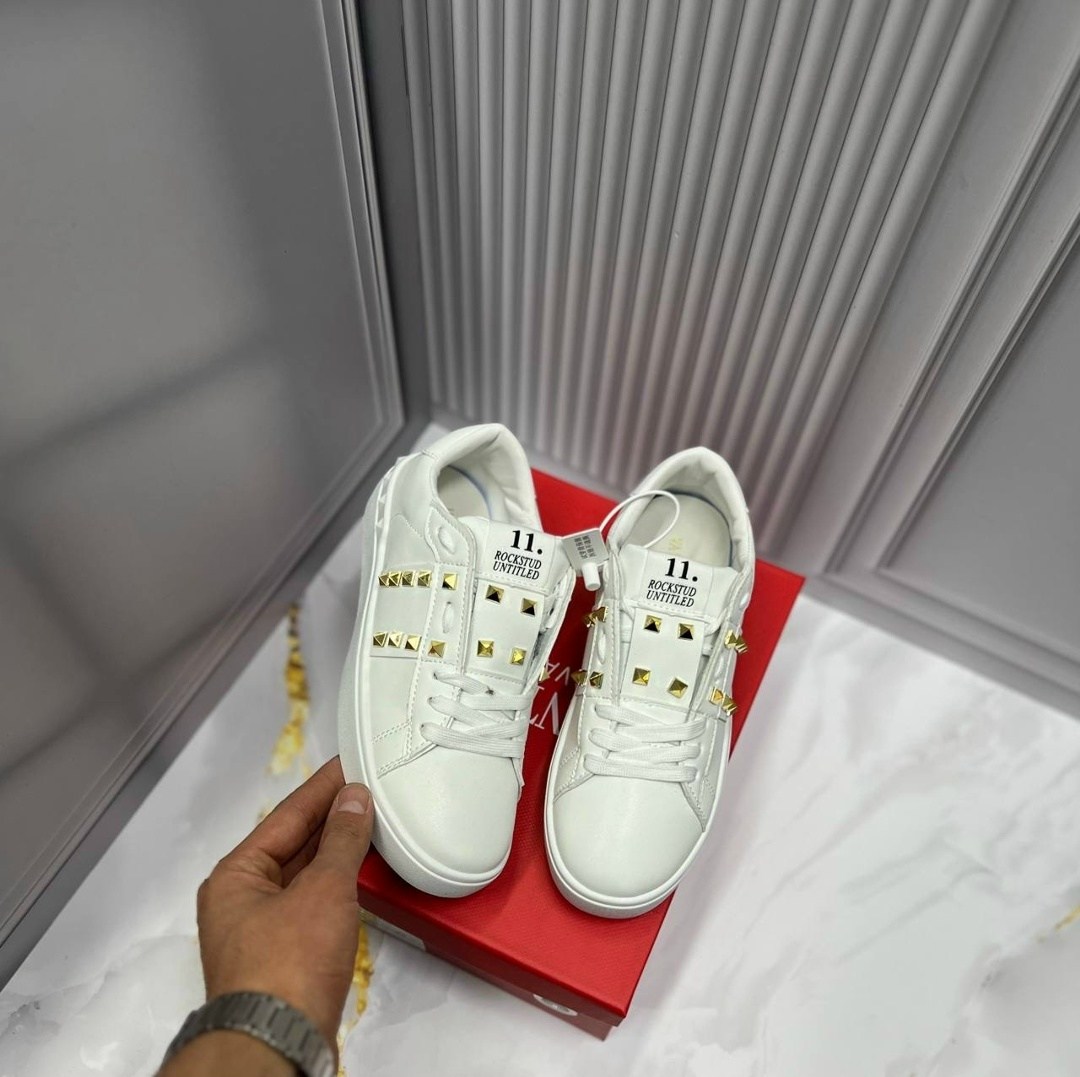 ,valentino кроссовки,кроссовки женские valentino,кеды valentino,кеды валентино гаравани женские