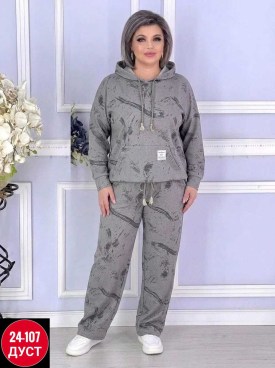Костюм