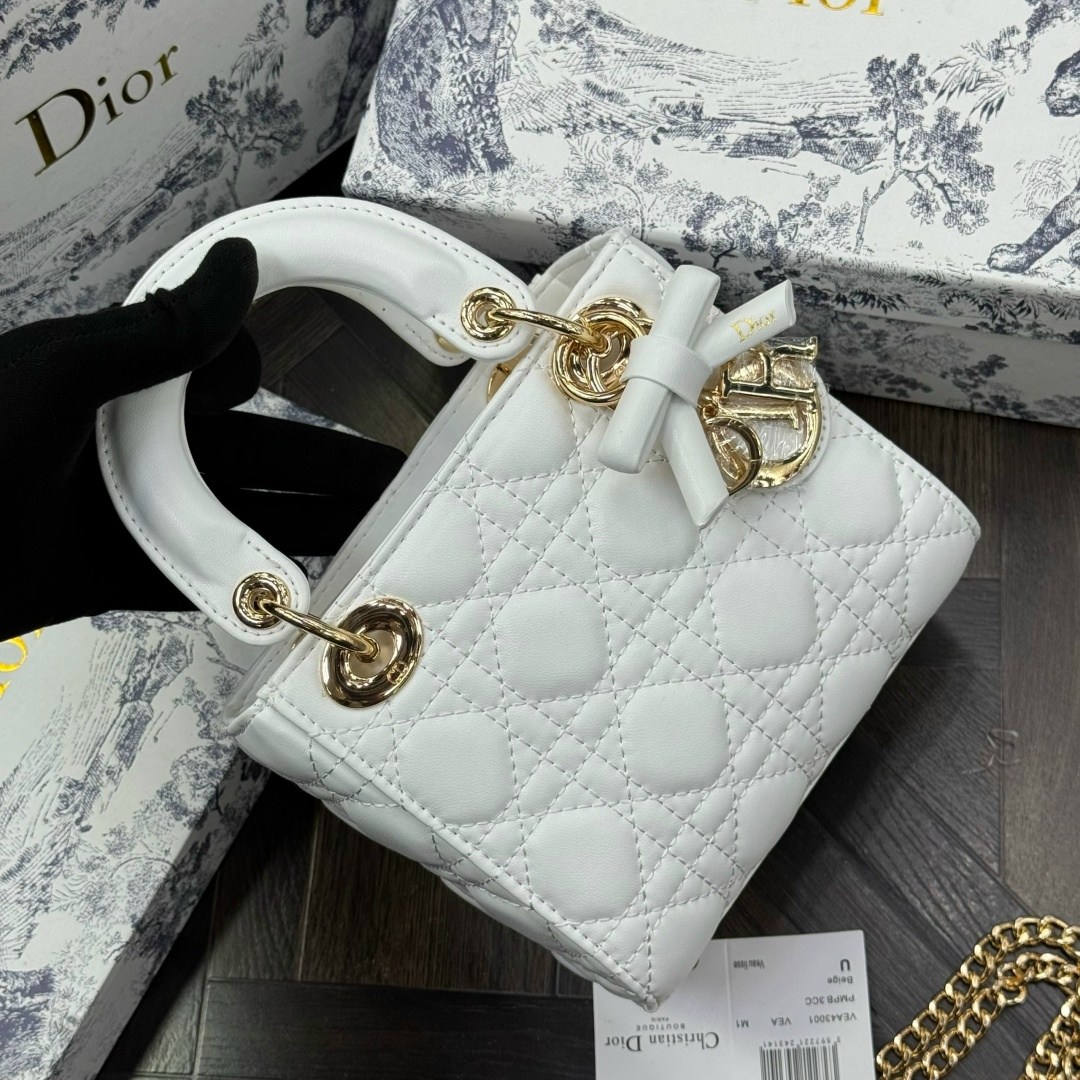 dior сумка,женская сумка dior,сумка dior lady dior my abcdior,сумка диор,сумка диор кристиан диор