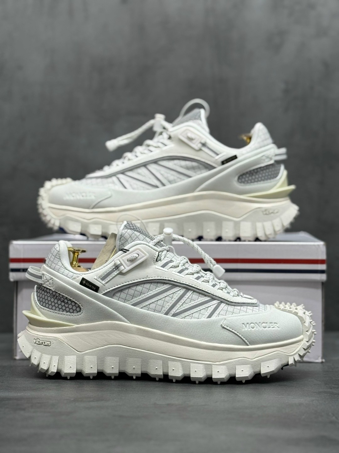 кроссовки trailgrip gtx moncler белый,кроссовки мужские moncler trailgrip gtx белый,кроссовки moncler,moncler trailgrip gtx,кроссовки
