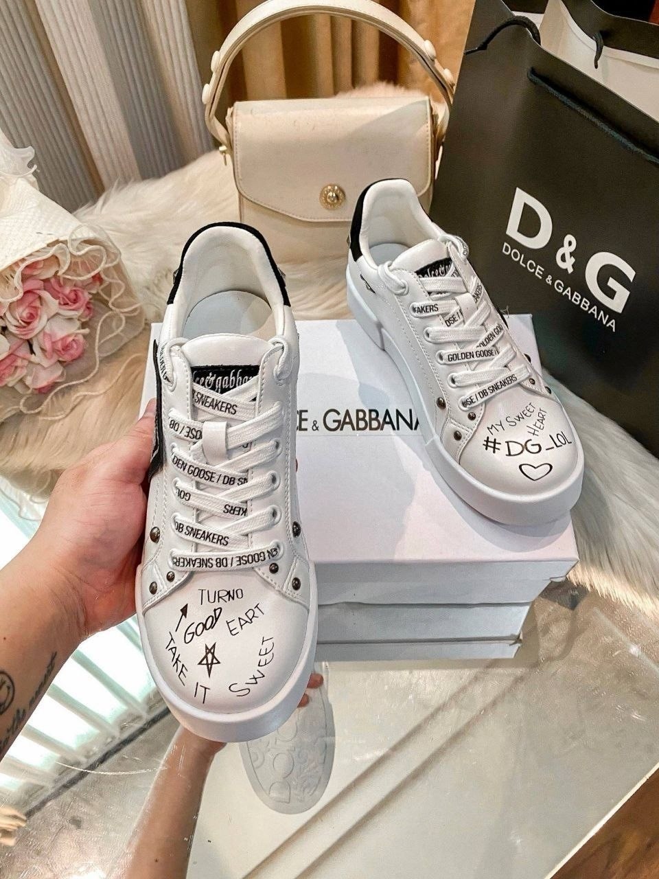 кроссовки dolce&gabbana,кеды dolce gabbana,женские кроссовки dolce & gabbana,кроссовки дольче габбана женские,кроссовки дольче габбана женские белые