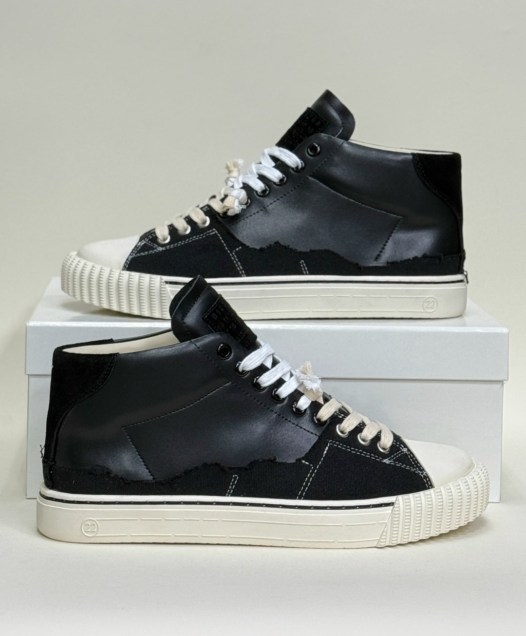 кеды maison margiela мужские черные,черные кроссовки new evolution mid maison margiela,кеды maison margiela evolution,кроссовки низкие maison margiela evolution черный,кеды maison margiela