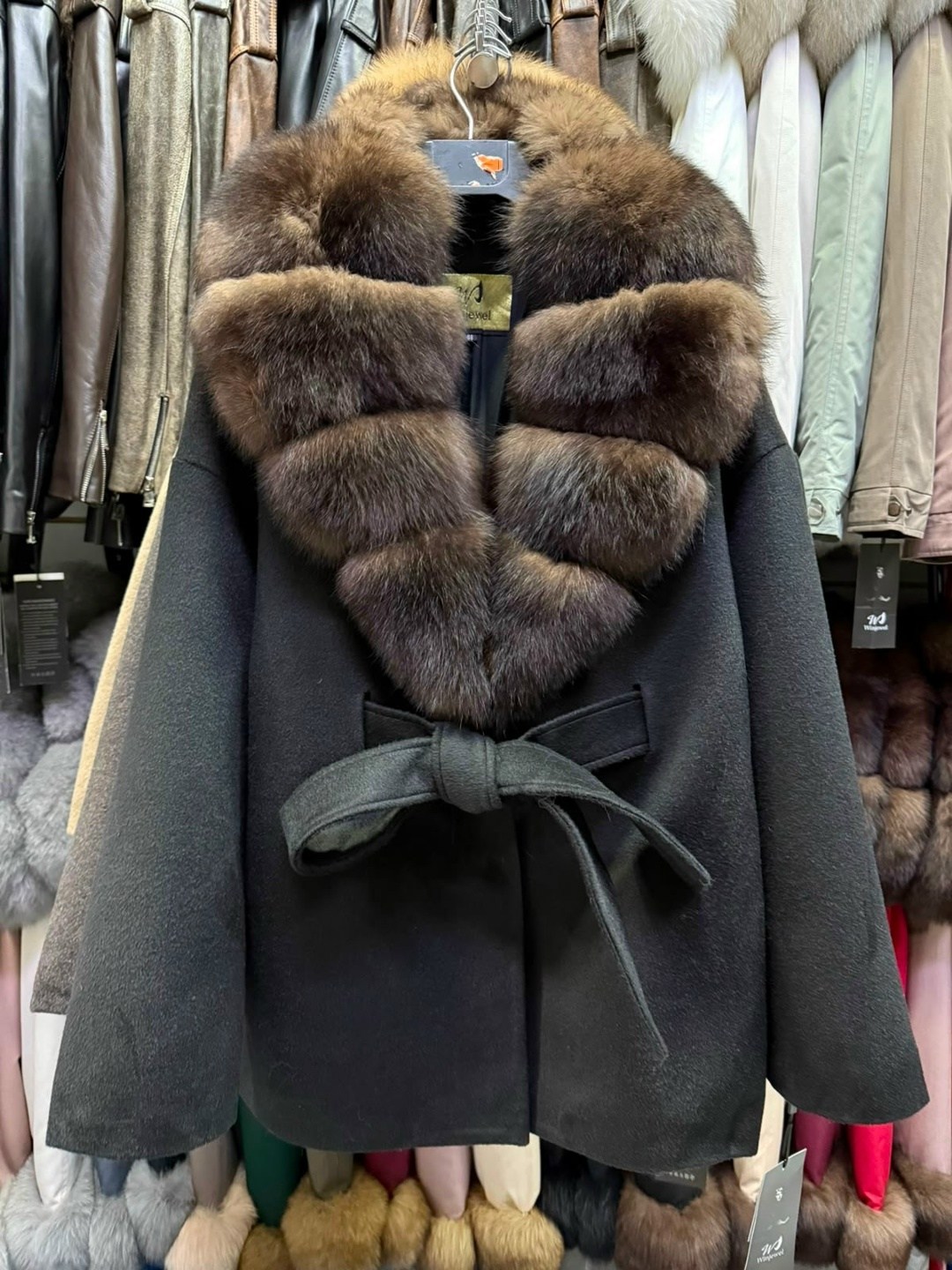 пальто кашемировое с натуральным мехом песца,пальто кашемир с мехом финского песца,пальто кашемировое с натуральным мехом,пальто с песцом,пальто с мехом