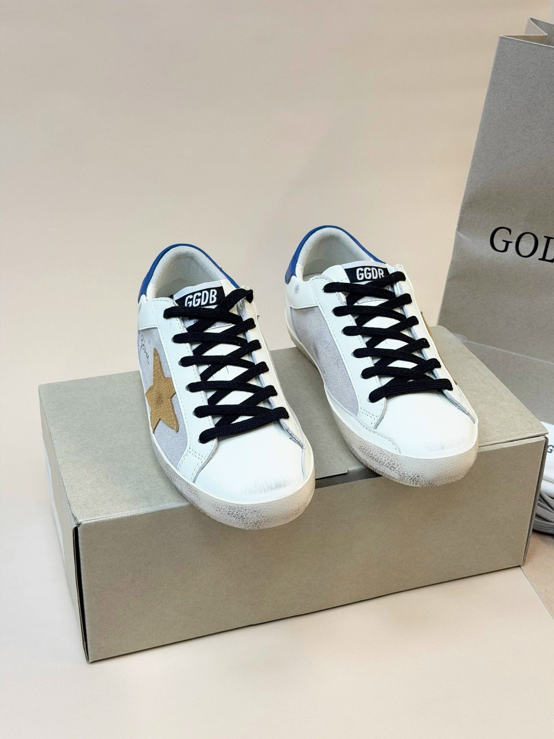 кроссовки golden goose,golden goose кеды,golden goose super star,golden goose sneakers,golden goose deluxe brand